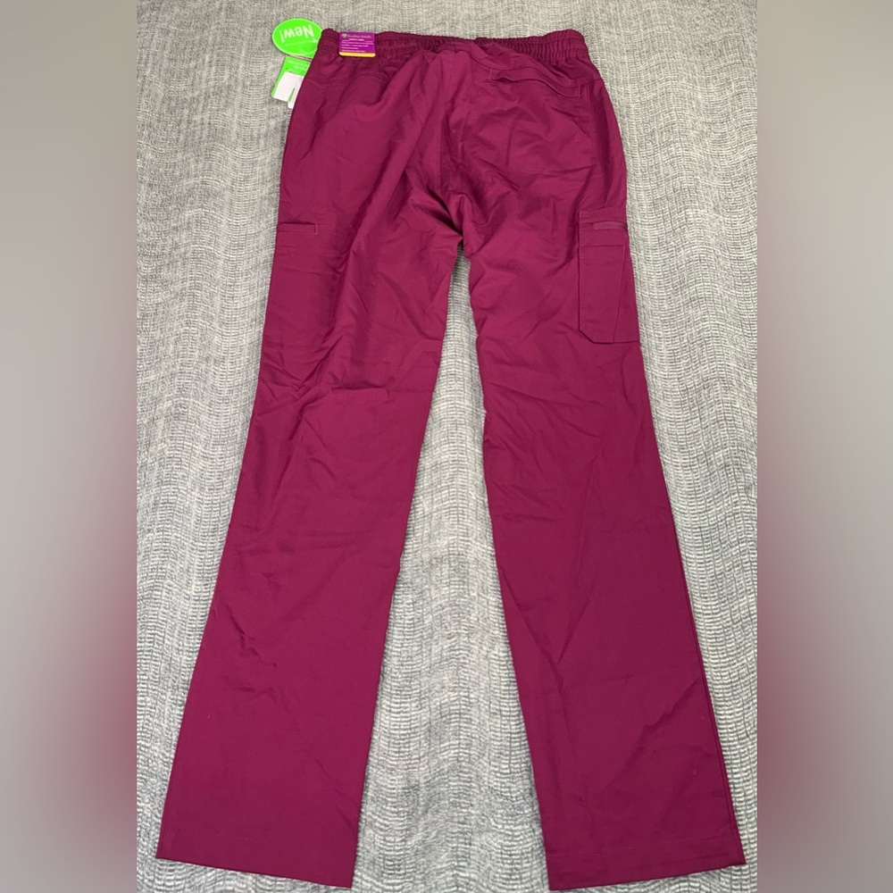 Healing Hands Purple Label For Men
Daniel Utility Wine Scrub Pant MEDIUM NWT - Picture 4 of 13